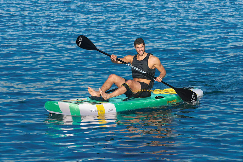 Bestway Freesoul Tech 65310 Tabla de Paddle Surf Hinchable (SUP), Kit Completo con Remo de Aluminio, Bomba y Bolsa, Blanco/Verde